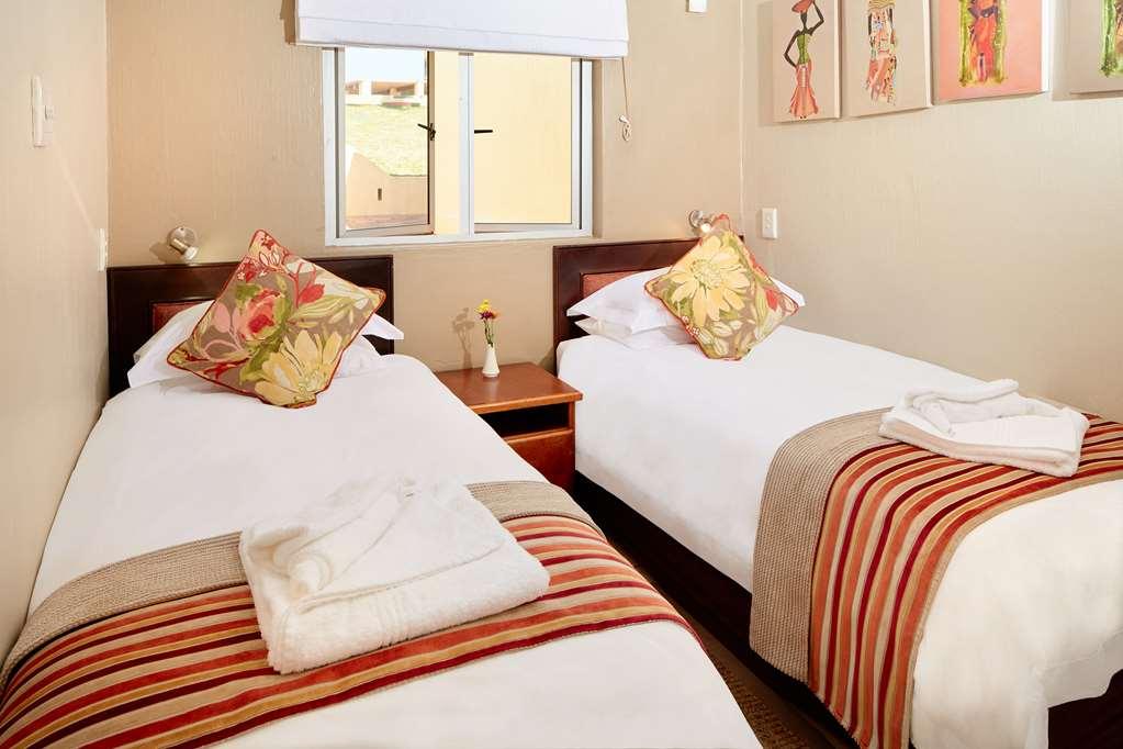 First Group Kowie River Chalets Port Alfred Phòng bức ảnh